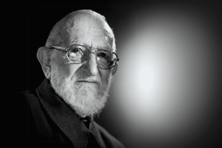 Portrait l'Abbée Pierre en noir et blanc