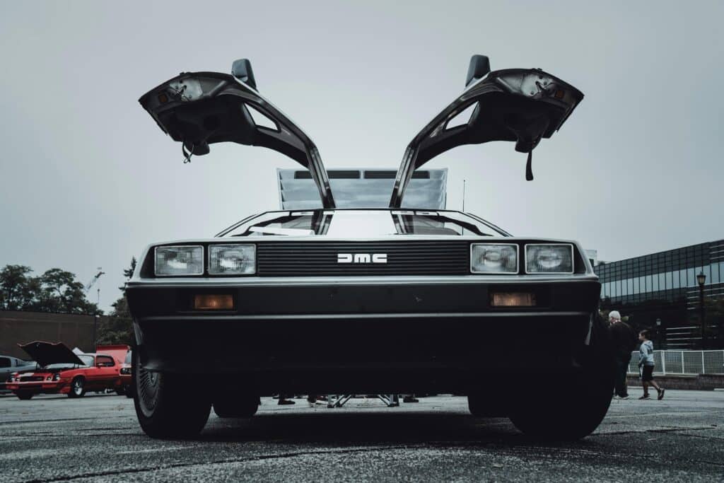 UneAutreVoix-SautsTemporels-Delorean - Une Autre Voix La Delorean de Retour vers le futur