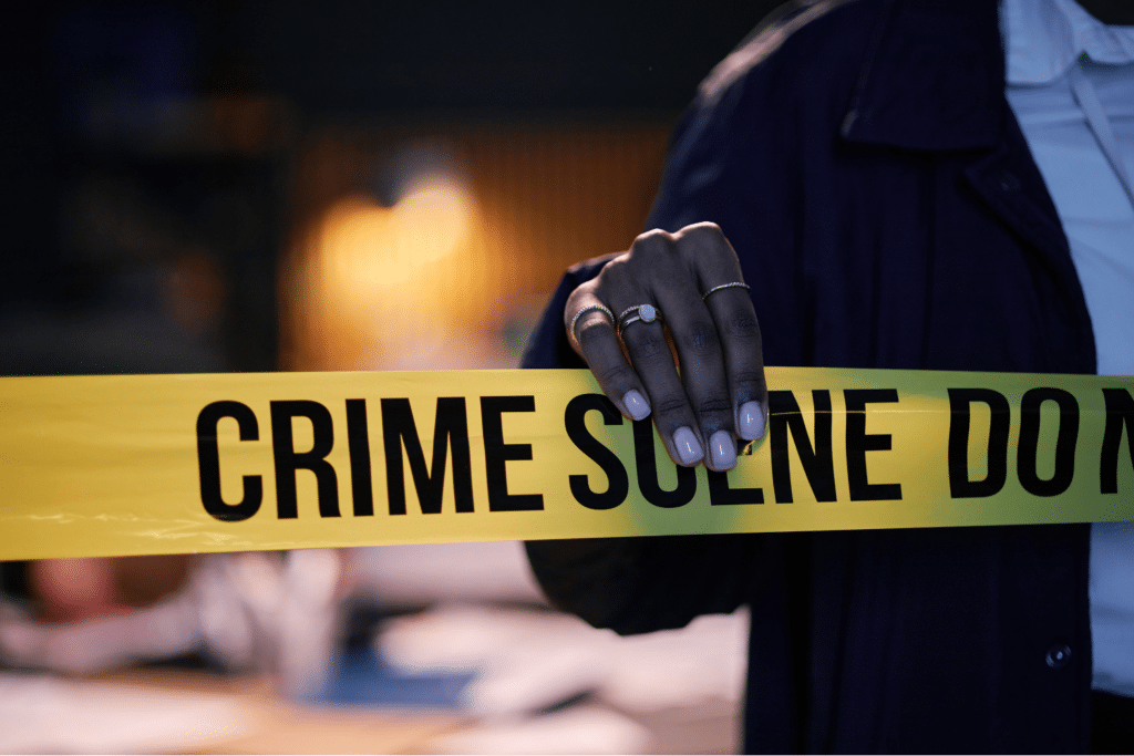 Un bandeau "Crime Scene" jaune
